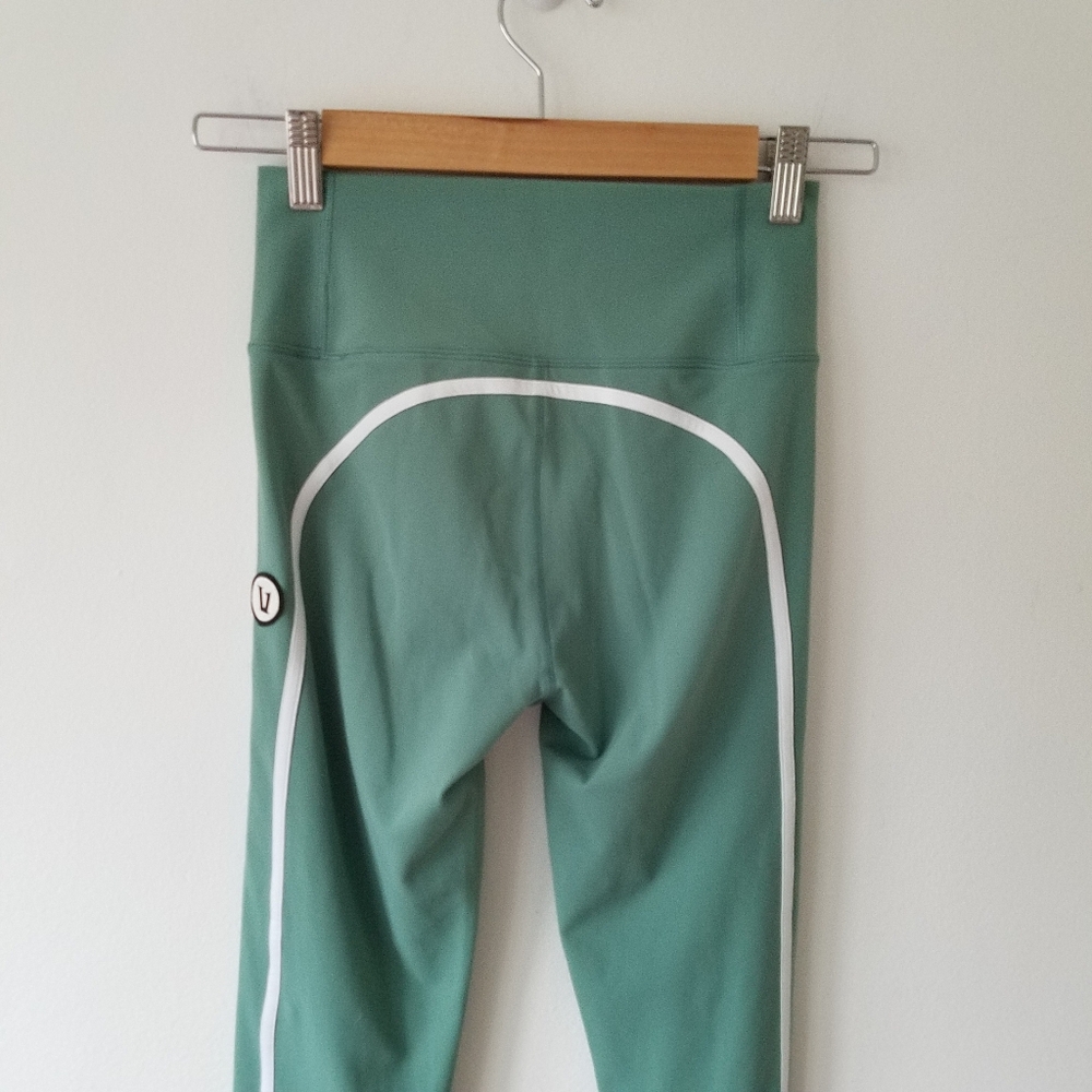 Vuori Caladon Track Leggings Tight Pants Women's Size Small - Picture 12 of 15